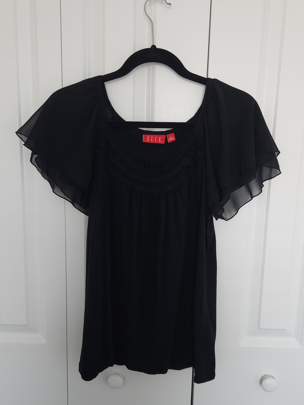 ELLE Black Layered Flutter-Sleeve Blouse